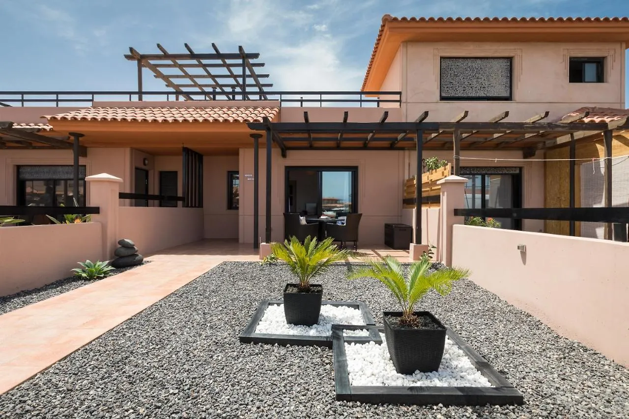 Home2Book Charming Casa Tara Lajares