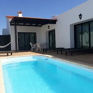  Сasa de vacaciones Chalet Con Piscina De 3 Dormitorios